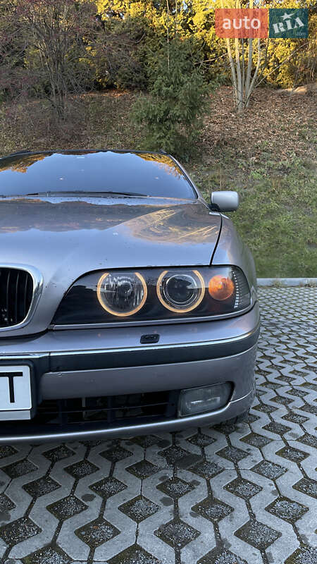 BMW 5 Series 1999