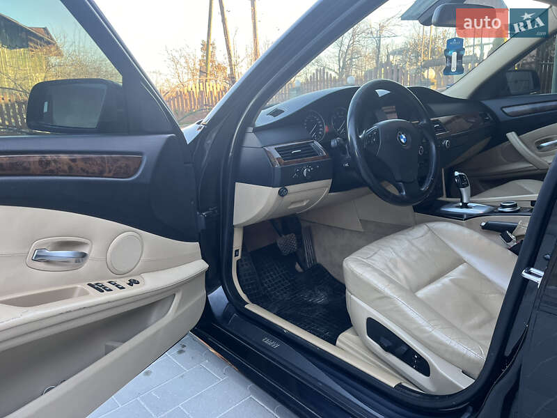 Седан BMW 5 Series 2008 в Калуші