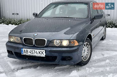 Седан BMW 5 Series 2000 в Виннице