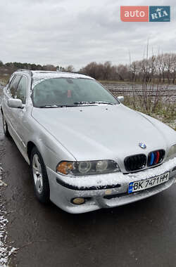 Универсал BMW 5 Series 2001 в Остроге