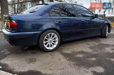 Седан BMW 5 Series 2001 в Раздельной