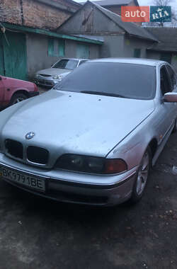 Седан BMW 5 Series 2000 в Червонограді