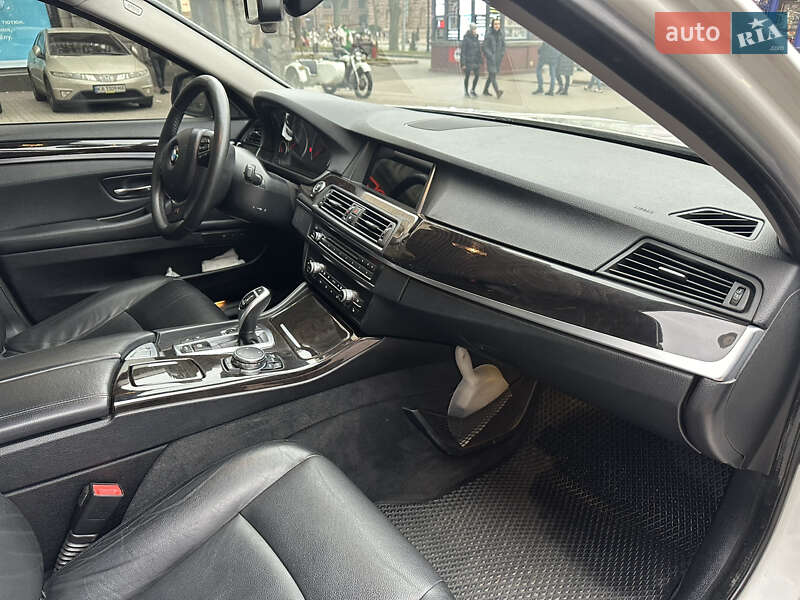 Седан BMW 5 Series 2015 в Львові фото 14 Седан BMW 5 Series 2015 в Львові