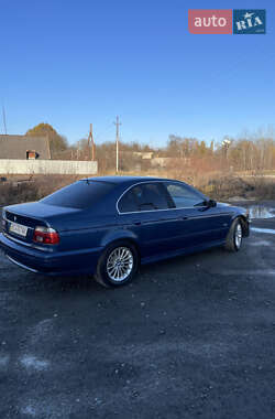 Седан BMW 5 Series 2001 в Жовкве