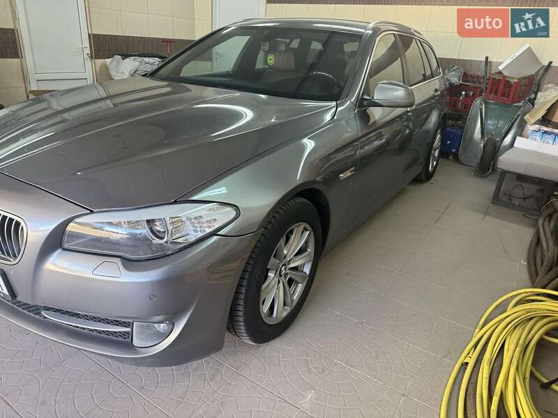 Універсал BMW 5 Series 2013 в Рівному фото 97 Універсал BMW 5 Series 2013 в Рівному