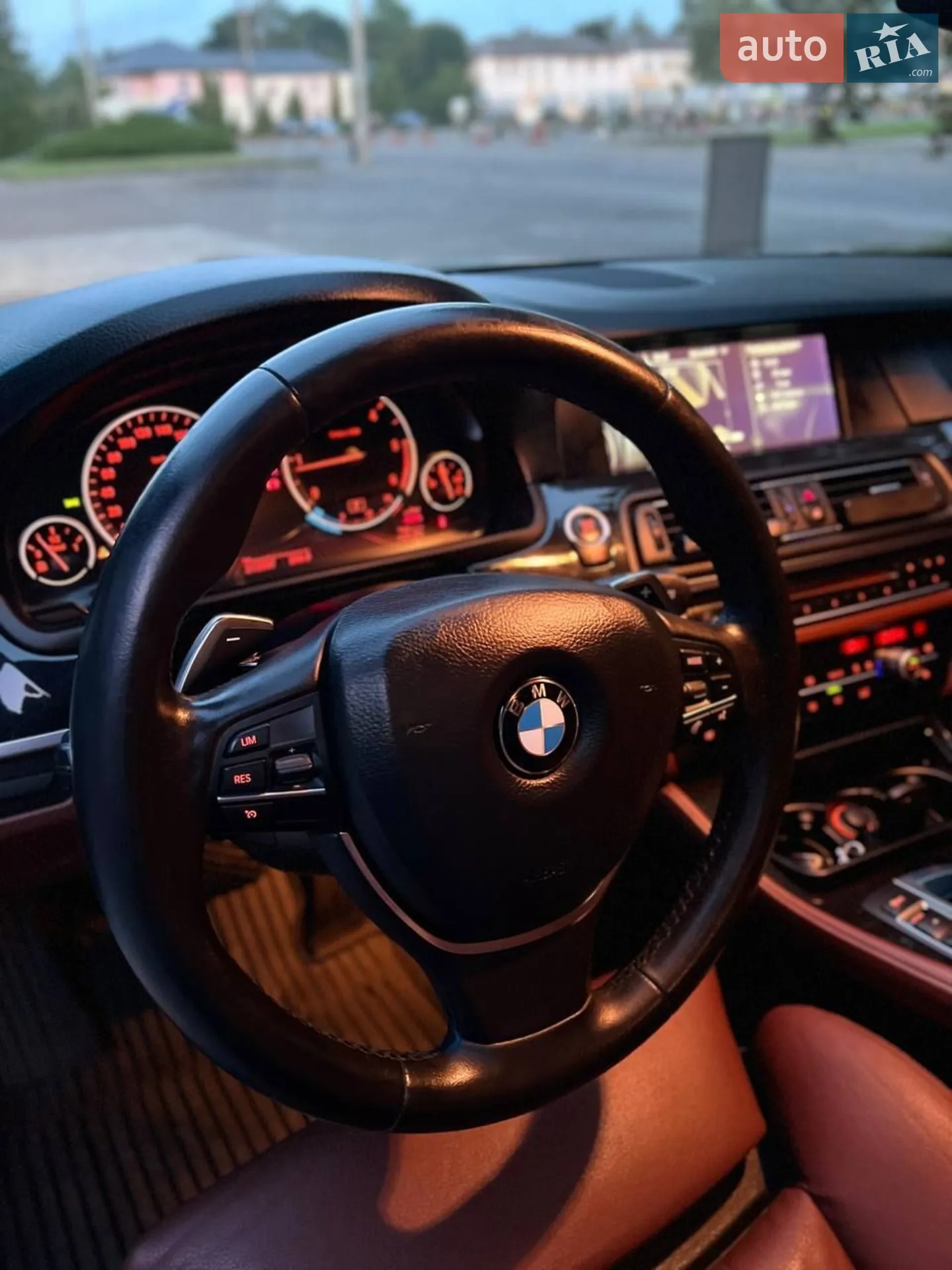 2013 BMW 5er - мініатюра 140