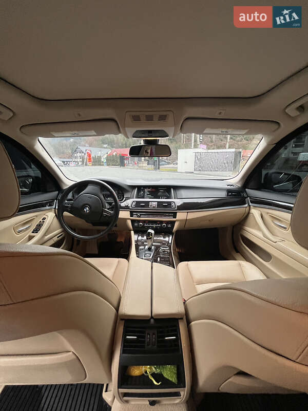 Седан BMW 5 Series 2013 в Міжгір'ї