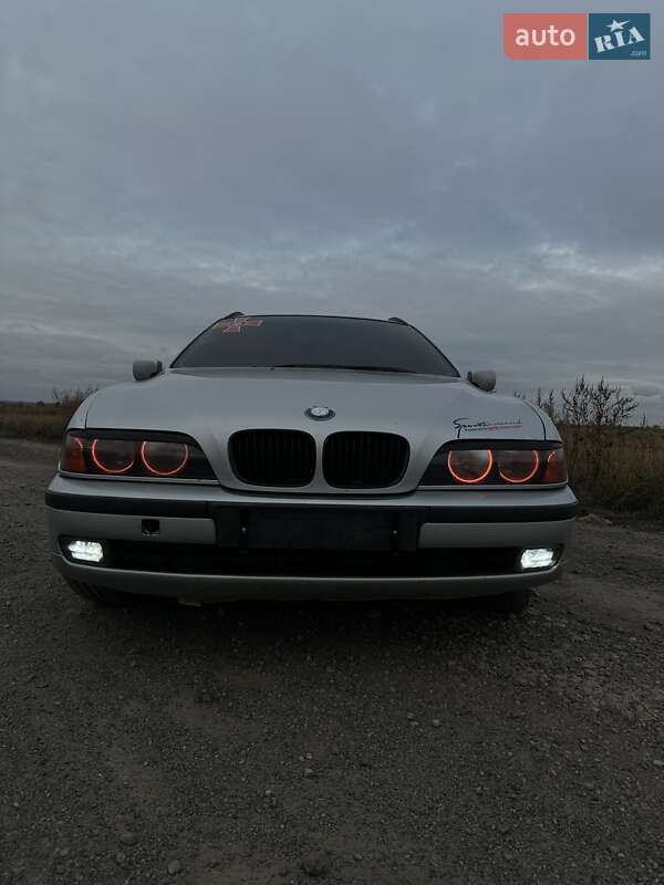 Універсал BMW 5 Series 2000 в Павлограді