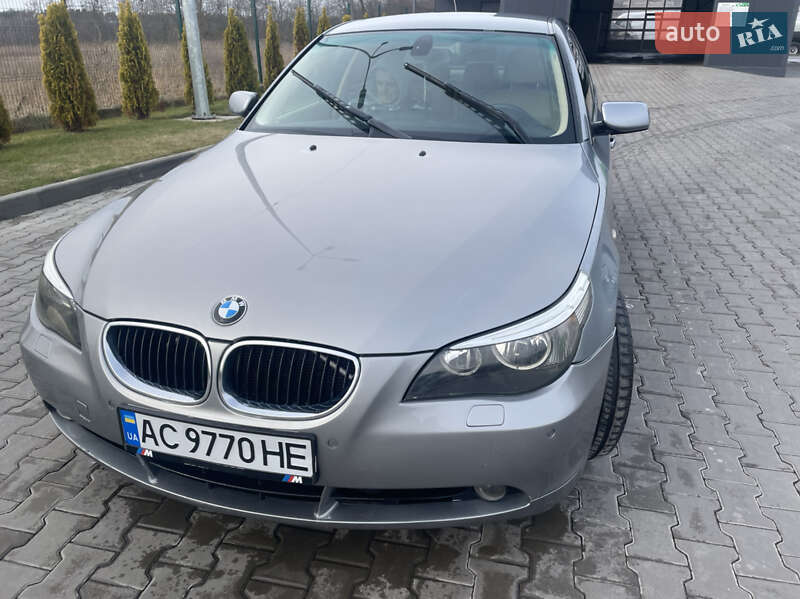 BMW 5 Series 2004