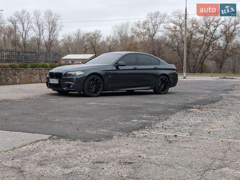 Седан BMW 5 Series 2013 в Запоріжжі