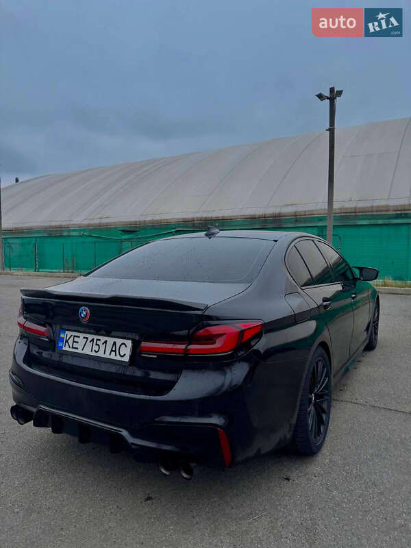 Седан BMW 5 Series 2017 в Дніпрі