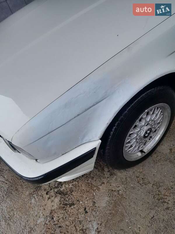 Седан BMW 5 Series 1988 в Татарбунарах