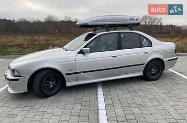 Седан BMW 5 Series 2001 в Львове