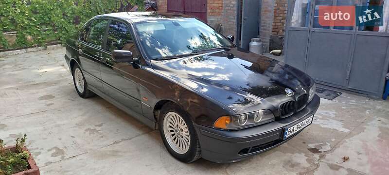 Седан BMW 5 Series 2002 в Новоукраїнці