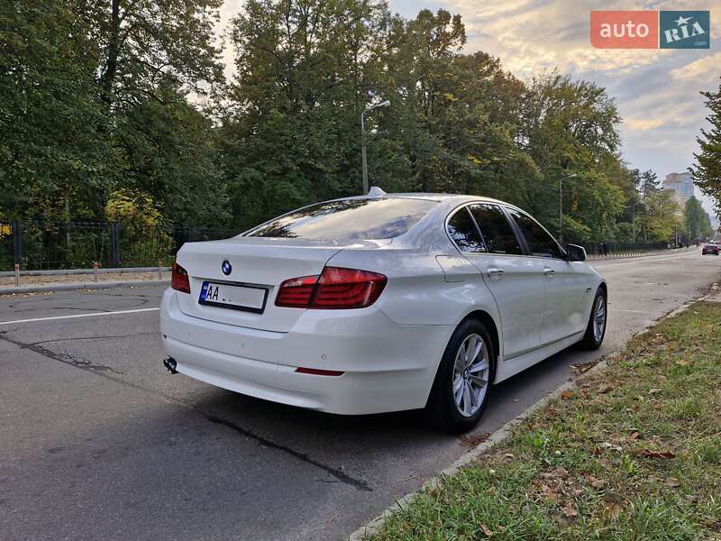 Седан BMW 5 Series 2012 в Киеве