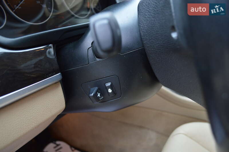 Седан BMW 5 Series 2011 в Львові