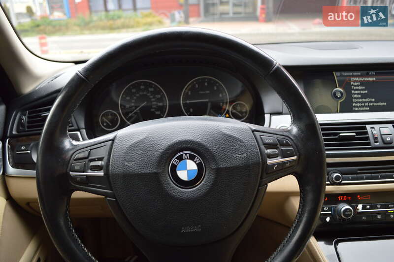 Седан BMW 5 Series 2011 в Львові