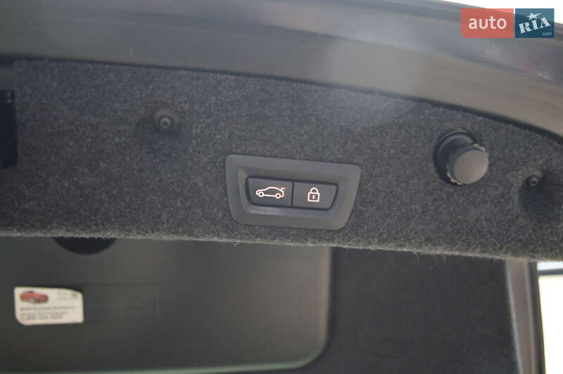 Седан BMW 5 Series 2011 в Львові