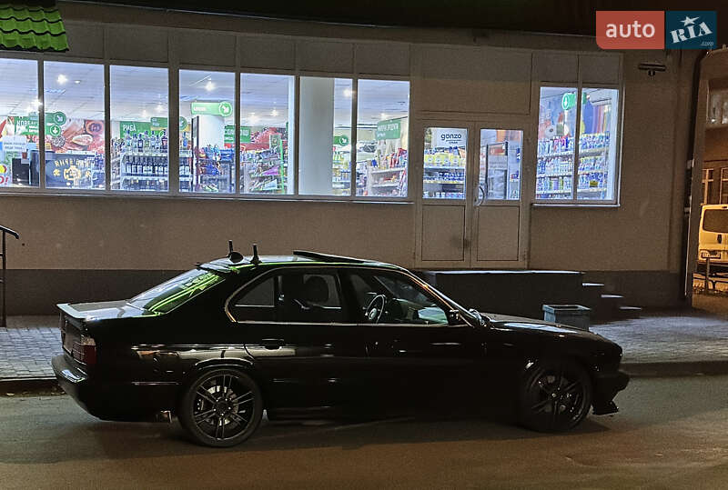 Седан BMW 5 Series 1989 в Києві фото 17 Седан BMW 5 Series 1989 в Києві