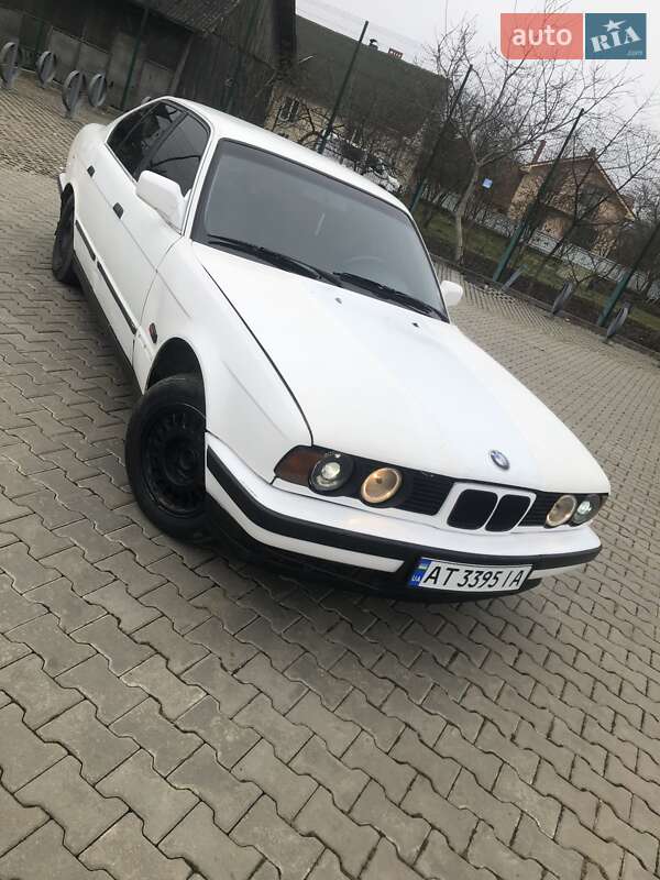 Седан BMW 5 Series 1989 в Ивано-Франковске