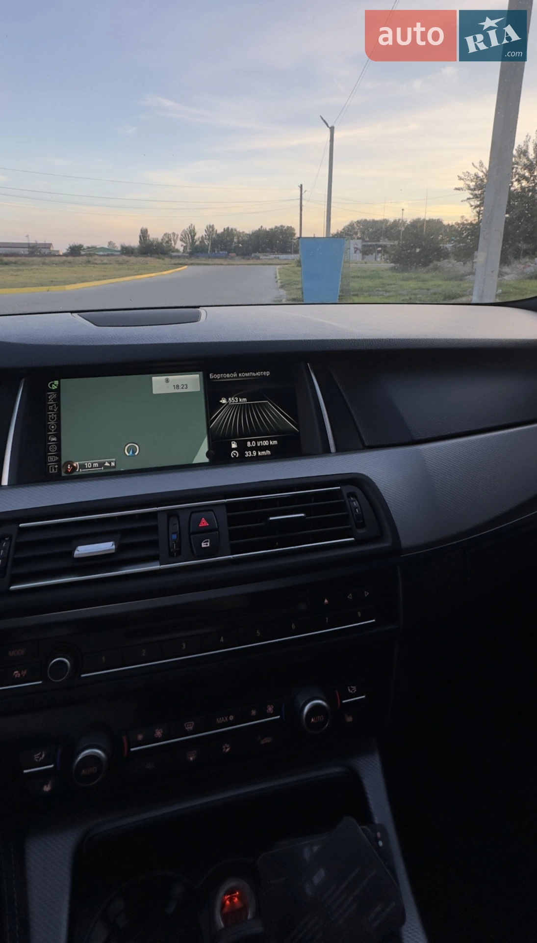 2011 BMW 5er - мініатюра 2