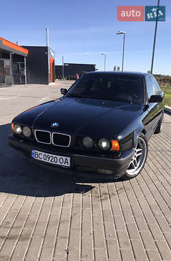 Седан BMW 5 Series 1994 в Львове