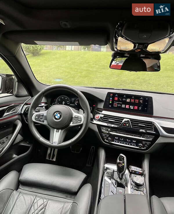 Седан BMW 5 Series 2017 в Киеве