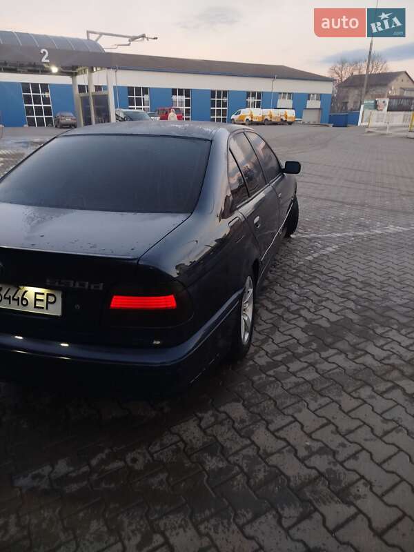 Седан BMW 5 Series 1999 в Бучаче