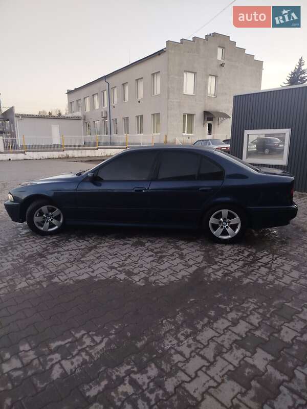 Седан BMW 5 Series 1999 в Бучаче