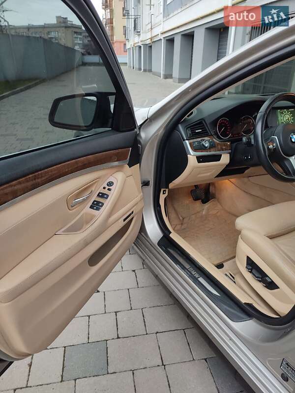 Седан BMW 5 Series 2012 в Івано-Франківську