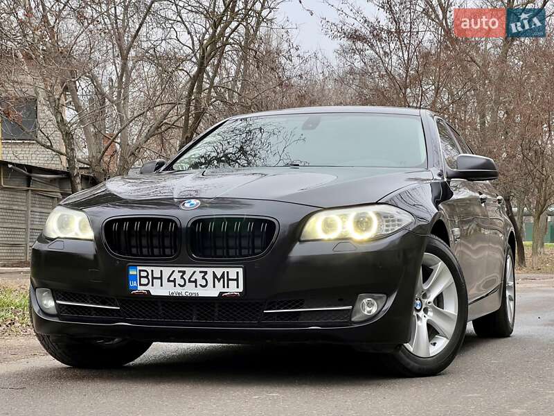 BMW 5 Series 2011