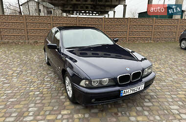 Седан BMW 5 Series 2000 в Запорожье