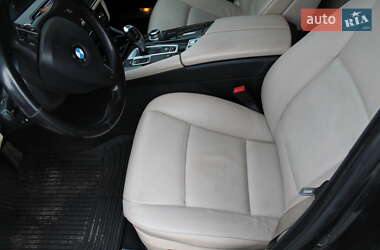 Седан BMW 5 Series 2013 в Львові