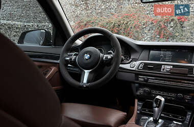 Седан BMW 5 Series 2012 в Чернівцях