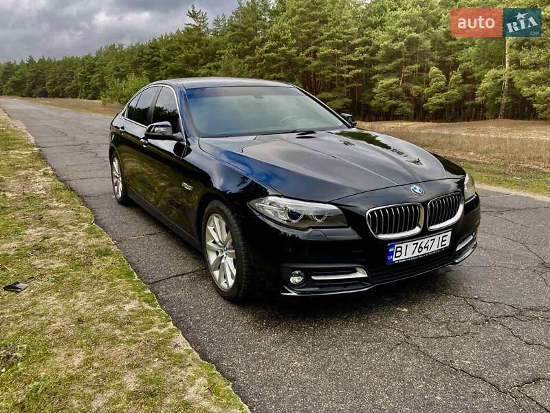 Седан BMW 5 Series 2016 в Кременчуці