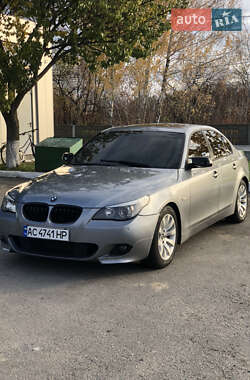 Седан BMW 5 Series 2003 в Торчині