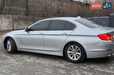 Седан BMW 5 Series 2011 в Немішаєве