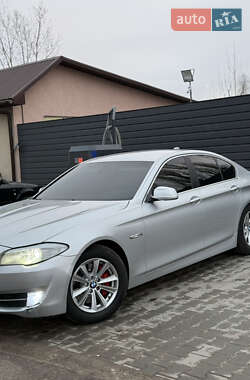 Седан BMW 5 Series 2011 в Немішаєве