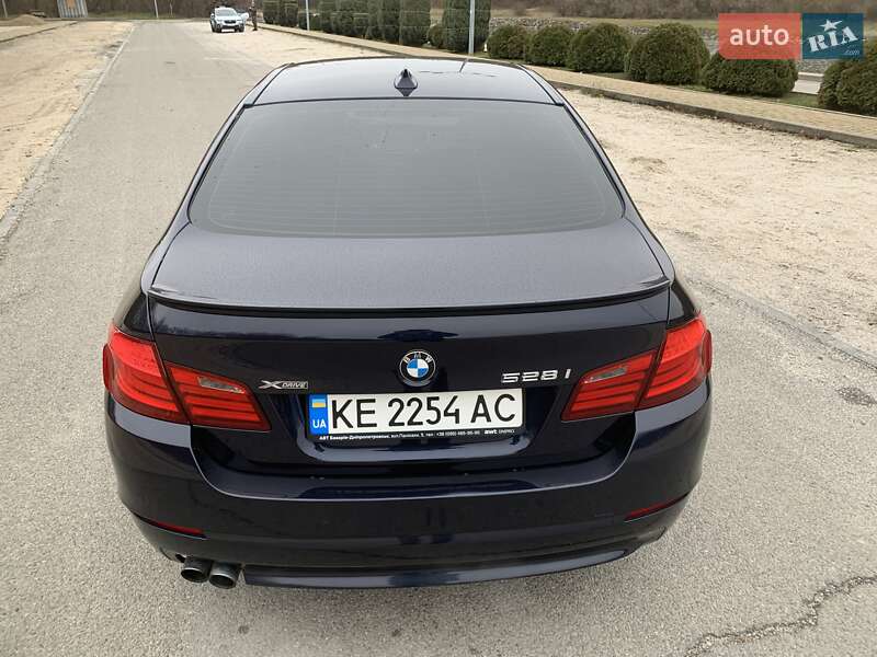Седан BMW 5 Series 2012 в Дніпрі