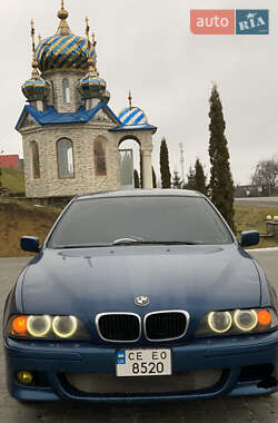 Седан BMW 5 Series 2000 в Чернівцях