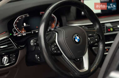 Седан BMW 5 Series 2019 в 
