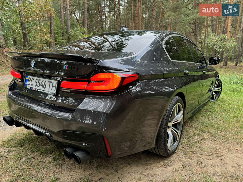 Седан BMW 5 Series 2018 в Львове