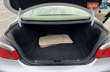 Седан BMW 5 Series 2006 в 