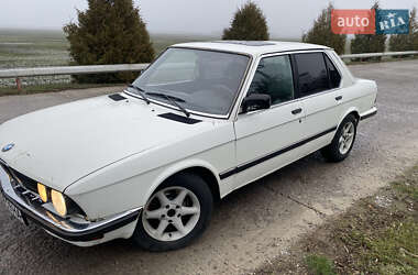 Седан BMW 5 Series 1984 в 