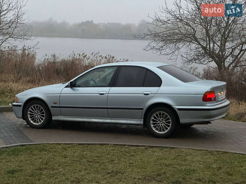 Седан BMW 5 Series 1999 в Рівному