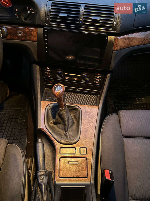 Седан BMW 5 Series 1999 в Рівному
