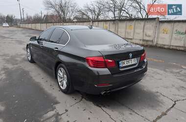 Седан BMW 5 Series 2013 в 