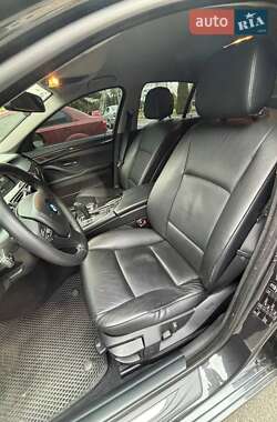 Седан BMW 5 Series 2013 в 