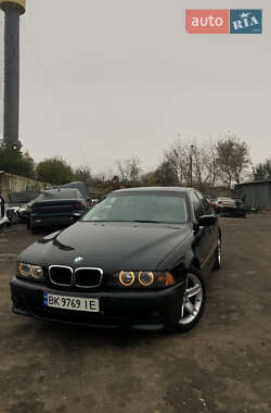 Седан BMW 5 Series 2001 в Рівному