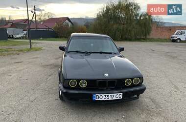 Седан BMW 5 Series 1993 в Вижнице